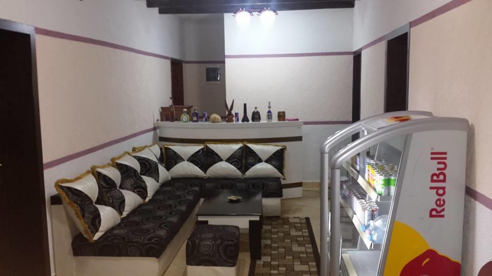 Hotel Buza New Shtoj Экстерьер фото