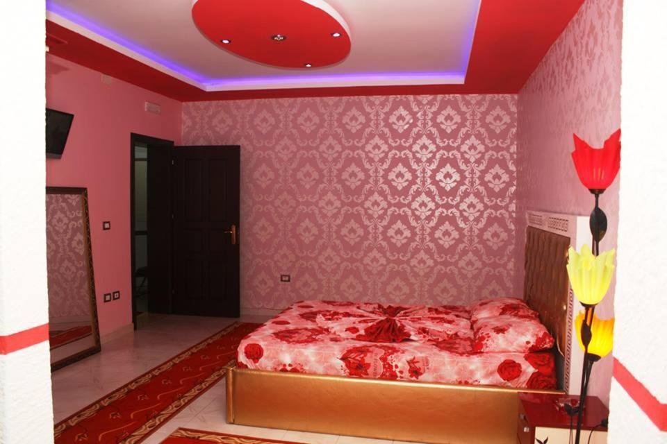 Hotel Buza New Shtoj Экстерьер фото