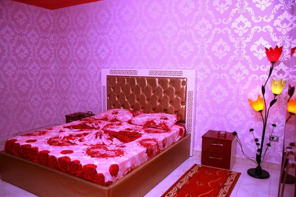 Hotel Buza New Shtoj Экстерьер фото